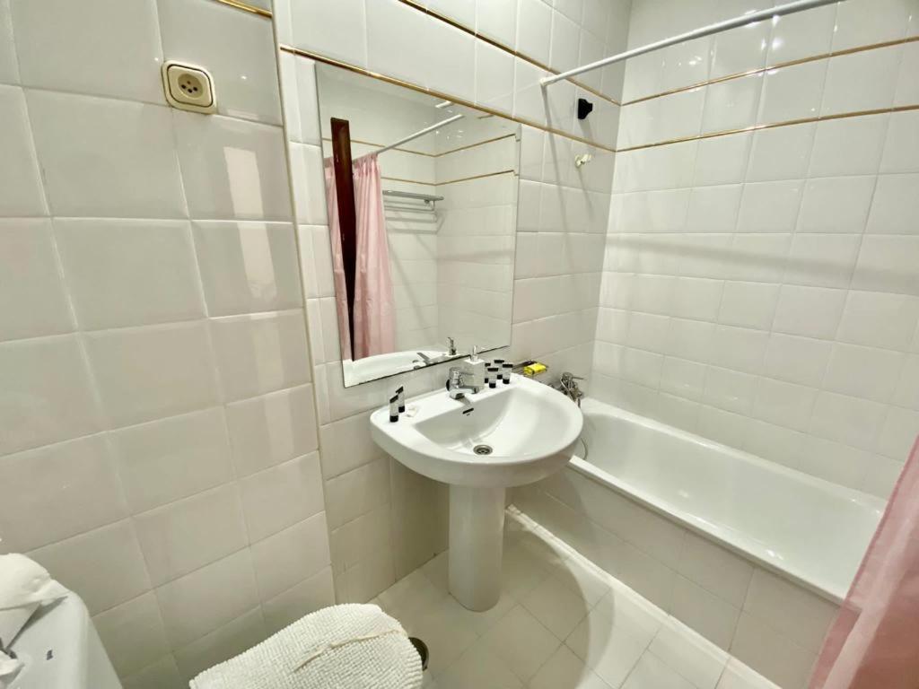 Suite Alameda Center Malaga Zewnętrze zdjęcie